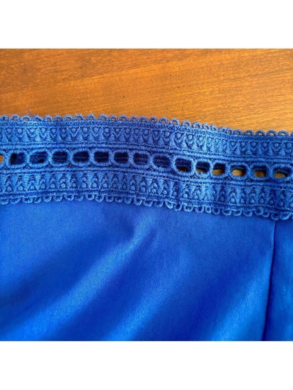Chico's Royal Blue Cropped Pants Size 16 Lace Trim EUC - Picture 9 of 10